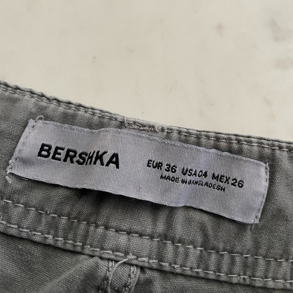 Bershka straight fit cargo - Picture 5 of 6